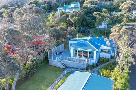 Photo of property in 12 Makorori Beach Road, Makorori, Gisborne, 4073