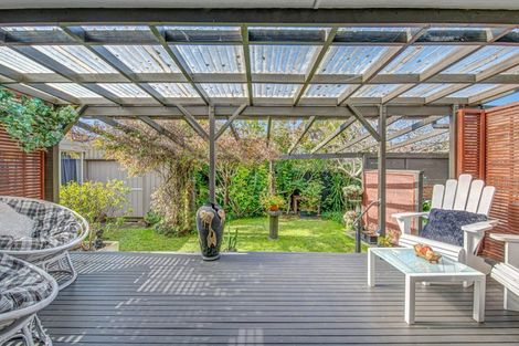 Photo of property in 5a Elizabeth Street, Orewa, 0931