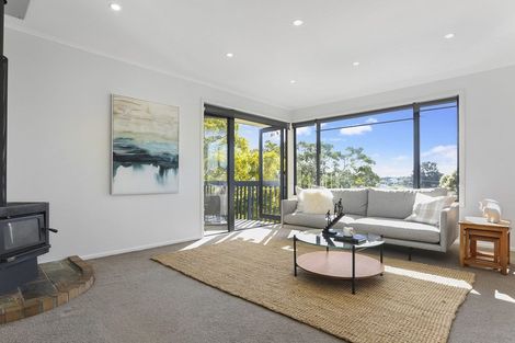 Photo of property in 6 May Avenue, Te Atatu South, Auckland, 0610