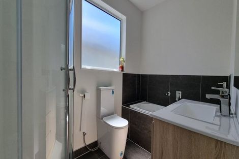 Photo of property in 19 Kaimai Avenue, Massey, Auckland, 0614