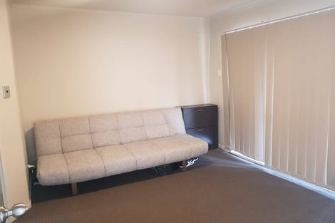Photo of property in 10 Albemarle Place, Massey, Auckland, 0614