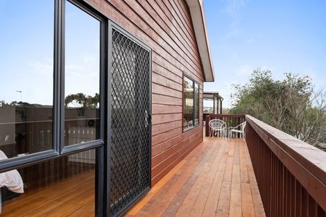 Photo of property in 10 Ballini Rise, West Harbour, Auckland, 0618