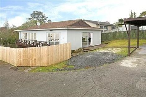 Photo of property in 2/317 Triangle Road, Massey, Auckland, 0614
