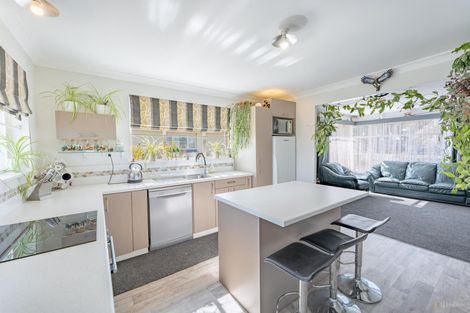 Photo of property in 1 Regent Street, Waimate, 7924
