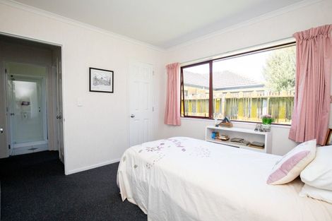 Photo of property in 8 Harris Place, Ngatea, 3503