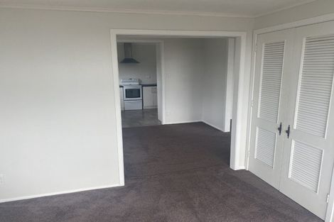 Photo of property in 42 Awanui Street, Merrilands, New Plymouth, 4312