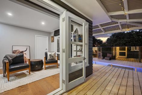 Photo of property in 47 Koraha Road, Kumeu, 0892