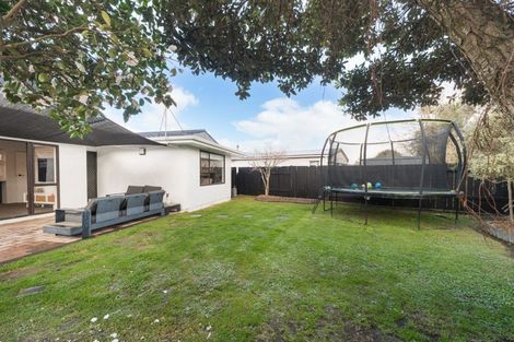 Photo of property in 21 Lyndale Place, Kelvin Grove, Palmerston North, 4414