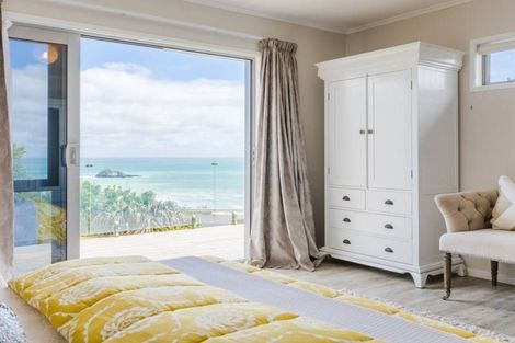 Photo of property in 50 Waitea Road, Muriwai, 0881