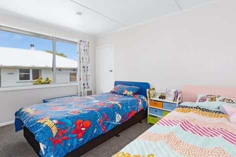 Photo of property in 6 Carbine Place, Ascot Park, Porirua, 5024