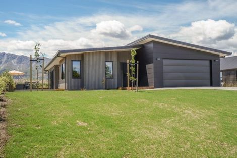 Photo of property in 16 Sarges Way, Lake Hawea, Wanaka, 9382