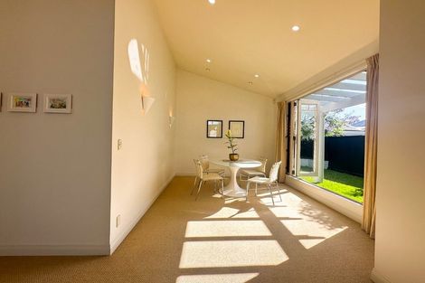 Photo of property in 1/12 Rodney Road, Northcote Point, Auckland, 0627