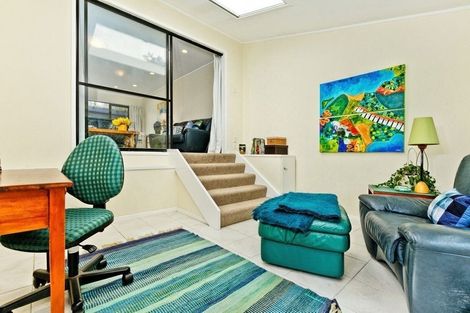 Photo of property in 1/56 Oaktree Avenue, Browns Bay, Auckland, 0630