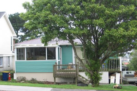 Photo of property in 26 Spencer Road, Pinehill, Auckland, 0632