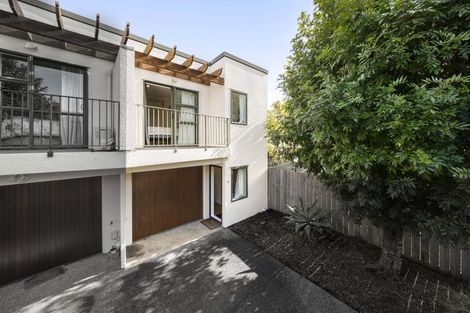 Photo of property in 5/17 Harbour View Road, Te Atatu Peninsula, Auckland, 0610
