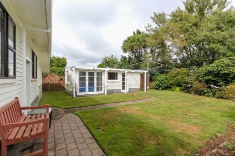 Photo of property in 37 Turakina Street, Merrilands, New Plymouth, 4312