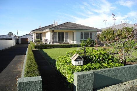 Photo of property in 21 Harris Street, Waimate, 7924