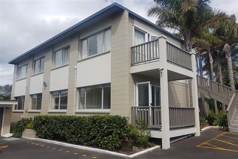 Photo of property in 21/72 Kitchener Road, Milford, Auckland, 0620