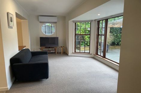 Photo of property in 317 The Terrace, Te Aro, Wellington, 6011