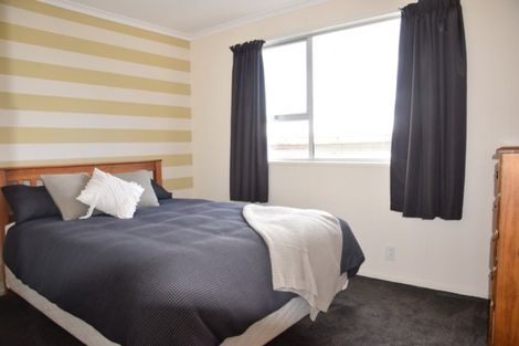 Photo of property in 90 Bay Road, Grasmere, Invercargill, 9810