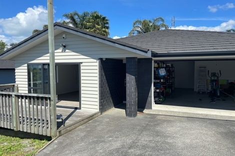 Photo of property in 281a Don Buck Road, Massey, Auckland, 0614