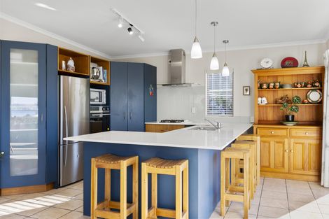 Photo of property in 718 Acacia Bay Road, Acacia Bay, Taupo, 3330