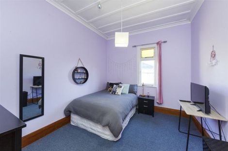 Photo of property in 17 Limbrick Street, Terrace End, Palmerston North, 4410