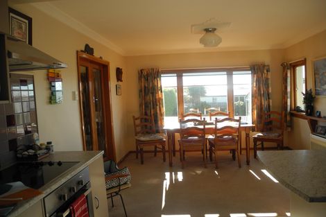 Photo of property in 21 Harris Street, Waimate, 7924