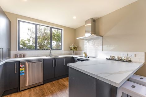 Photo of property in 316 Breezes Road, Aranui, Christchurch, 8061