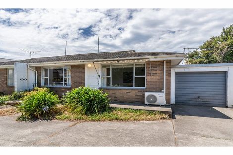 Photo of property in 3 Peverel Street, Riccarton, Christchurch, 8011
