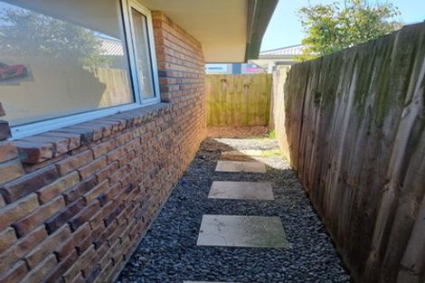 Photo of property in 12a Topham Lane, Hornby, Christchurch, 8042