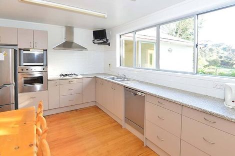 Photo of property in 3265 South Head Road, South Head, Helensville, 0874