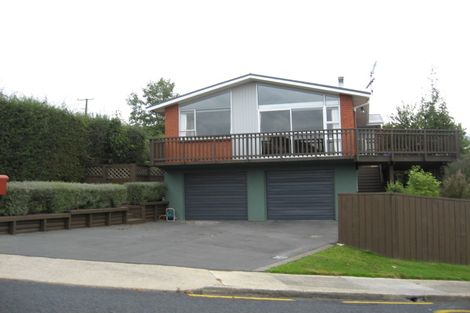 Photo of property in 2 Kinmont Crescent, Kinmont Park, Mosgiel, 9024