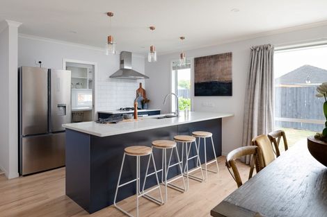 Photo of property in 6 Elizabeth Street, Cambridge, 3434