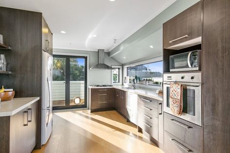 Photo of property in 99 Cashmere Avenue, Khandallah, Wellington, 6035