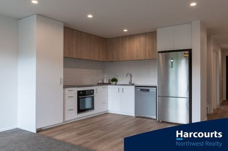 Photo of property in 4 Tuputupu Drive, Kumeu, 0810