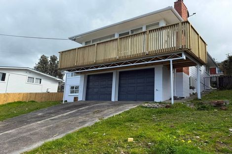 Photo of property in 27 Chivalry Road, Glenfield, Auckland, 0629