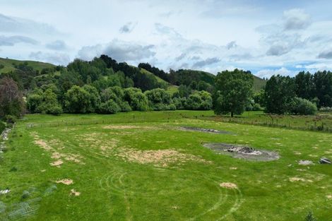 Photo of property in 1745b Longbush Road, Longbush, 5884