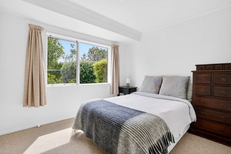 Photo of property in 1014 South Head Road, South Head, Helensville, 0874