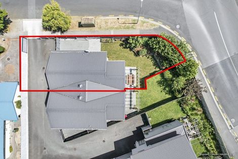 Photo of property in 1/1 Hibiscus Avenue, Hamilton Lake, Hamilton, 3204