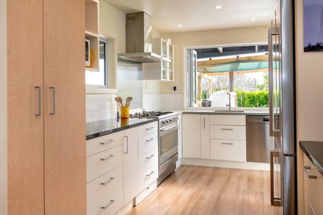 Photo of property in 104 Tollemache Road East, Longlands, Hastings, 4122