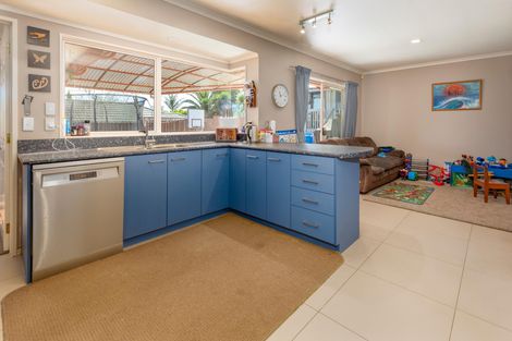 Photo of property in 9 Isabella Drive, Pukekohe, 2120