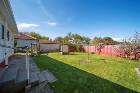 Photo of property in 12 Caplen Street, Hawera, 4610