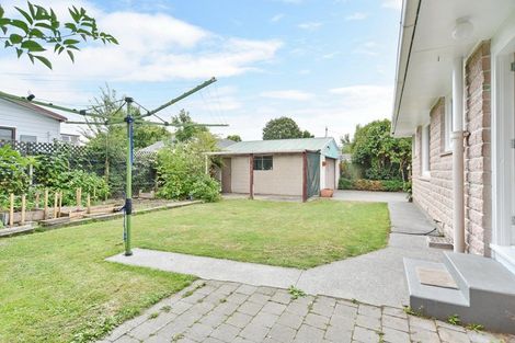 Photo of property in 77 Cutts Road, Russley, Christchurch, 8042