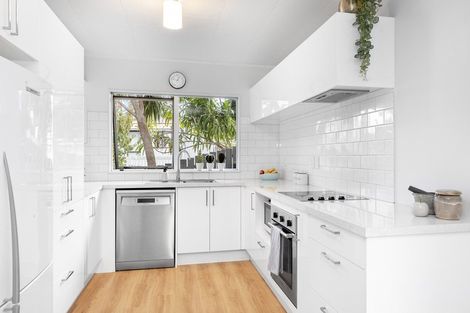 Photo of property in 1/150 Seabrook Avenue, New Lynn, Auckland, 0600