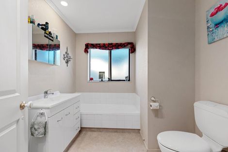 Photo of property in 56b Pemberton Crescent, Greerton, Tauranga, 3112