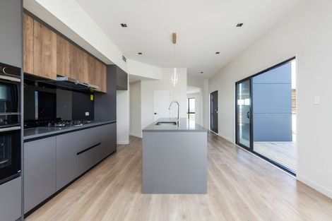 Photo of property in 1 Sunnyheights Road, Orewa, 0931