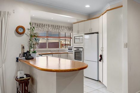 Photo of property in 380 Oceanbeach Road, Mount Maunganui, 3116