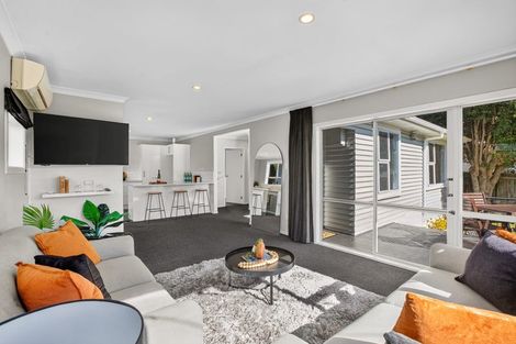 Photo of property in 67 Clawton Street, Westown, New Plymouth, 4310