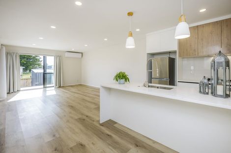 Photo of property in 9 Tuuhura Road, Pukekohe, 2120